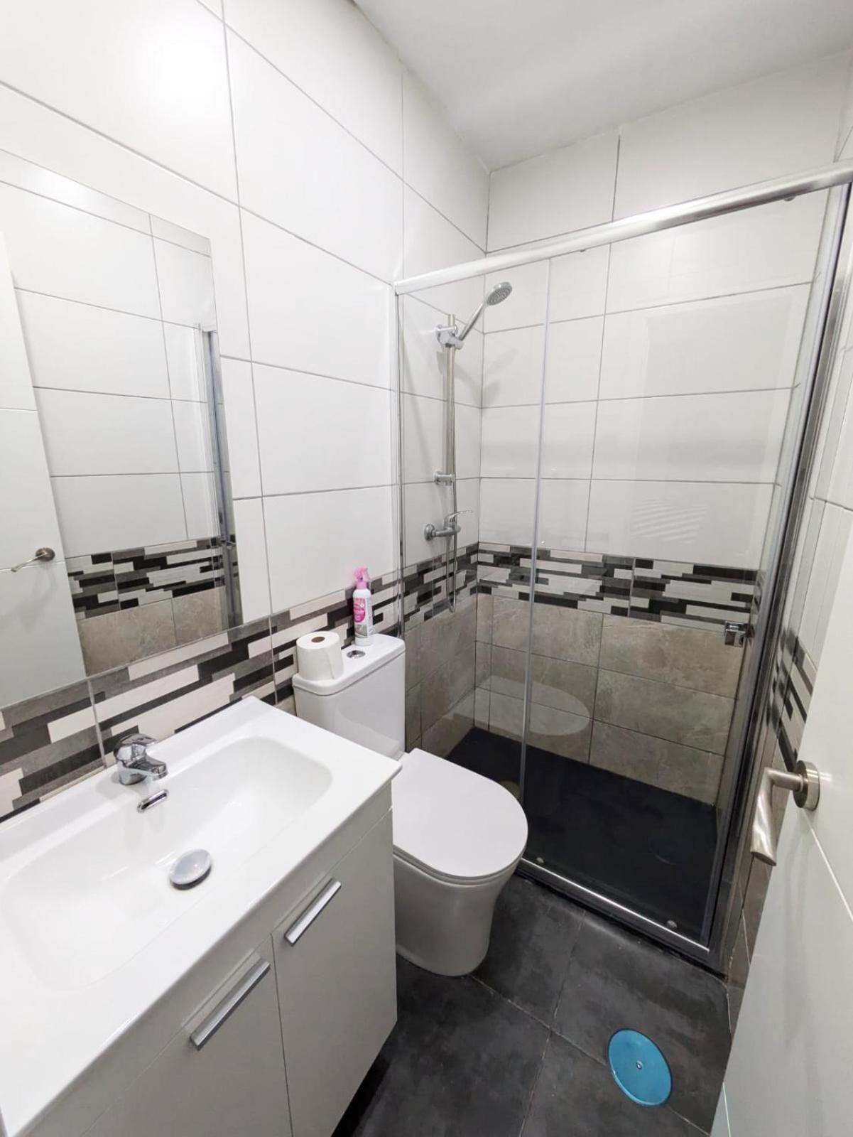 Madrid Apartaments Екстер'єр фото