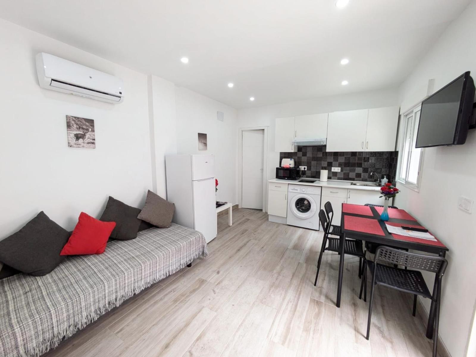 Madrid Apartaments Екстер'єр фото